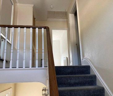 1 bedroom in a flat share to rent - Photo 4