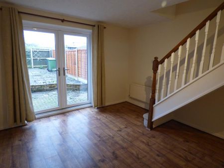 2 bedroom terraced house to rent - Photo 2