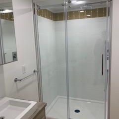 4.5 - BOIS FRANC-CERAMINQUE-ELECTROS-METRO CREMAZIE-JARRY-RENOVÉ-CONCEPT OUVERT-ÉCLAIRÉ-PLANCHER BOIS FRANC-TERRASSE - Photo 2