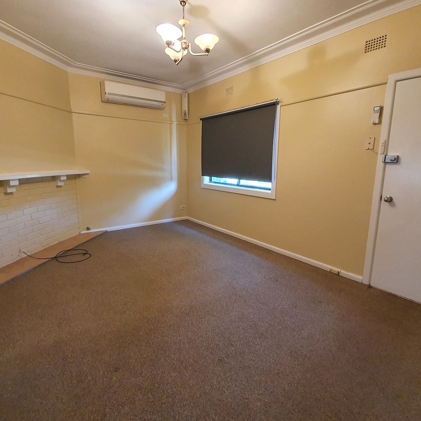 4 Gowrie Avenue - Photo 1