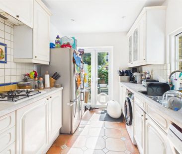 3 bedroom terraced house to rent - Photo 5
