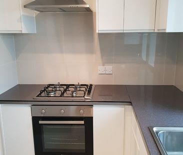Room in a Shared Flat, Warwick Lodge, NW2 - Photo 6