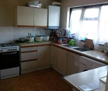 Room in a Shared House, Skiers St, E15 - Photo 4