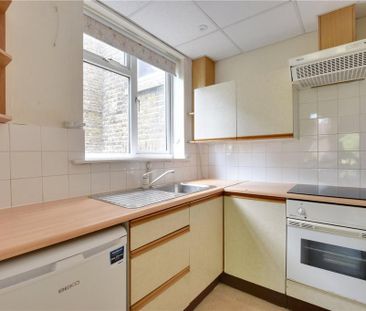 Studio to rent - Photo 6