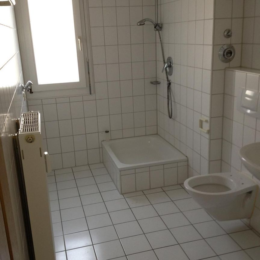 Top sanierte Wohnung mit Altbauflair in ES-Mettingen! - Photo 1