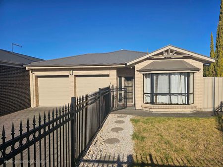 Edwardstown - Photo 3