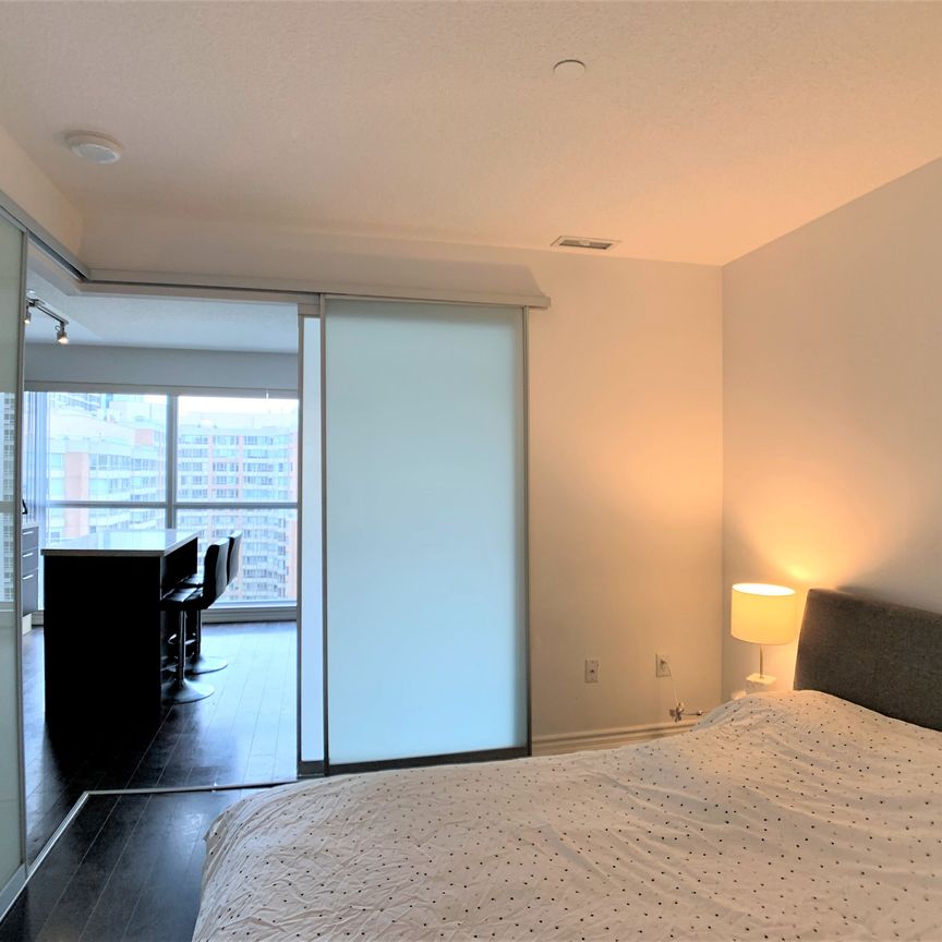 For Lease - 386 Yonge Street Unit# 1222, Toronto, Ontario - Photo 1