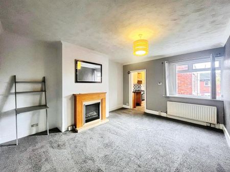 3 bedroom flat to rent - Photo 5