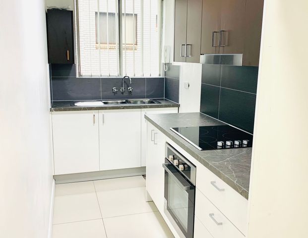 NEW LOOK, OLD PRICE! - Photo 1