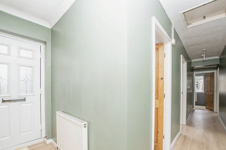 Poplar Drive, Filby, GREAT YARMOUTH - Photo 3