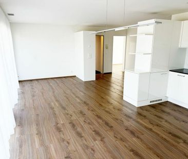 Helle 3.5-Zimmer-Attikawohnung mit Südausrichtung - Foto 1