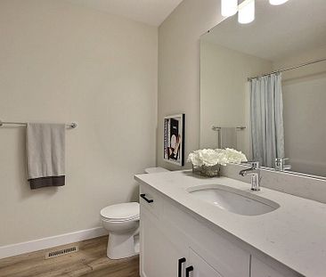 Chuka Boulevard – Three-Bedroom, Two-and-a-Half-Bathroom - Photo 4