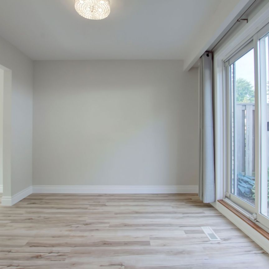 For Lease - 5475 Lakeshore Road Unit# 37, Burlington, Ontario - Photo 1