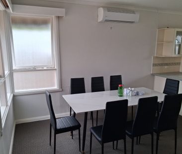 Burwood East - Photo 1