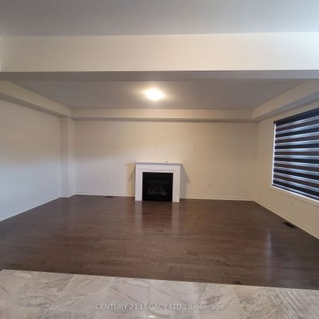 For Lease - 1271 Plymouth Drive, Oshawa, Ontario - Photo 3