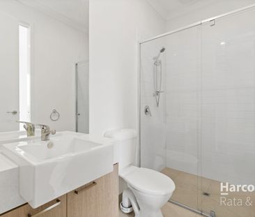 Comfort, Space & Convenience in the Heart of Wollert - Photo 6