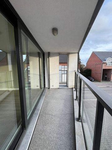 Instapklaar appartement met staanplaats nabij centrum - Foto 2