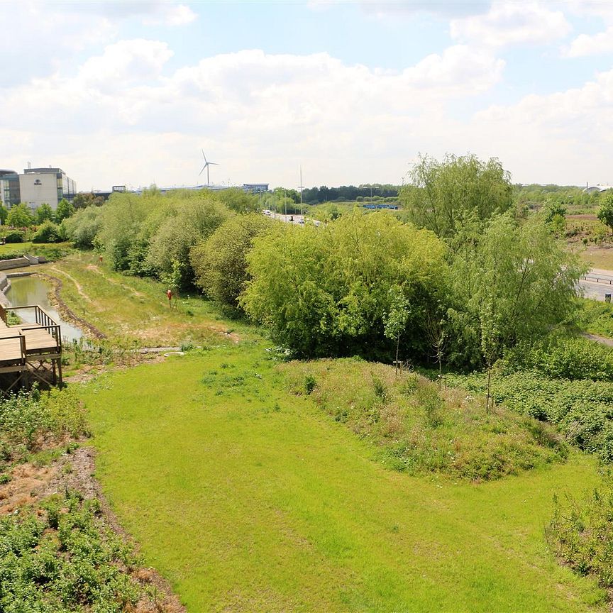 Skylark House, Drake Way, Kennett Island, Reading - Photo 1