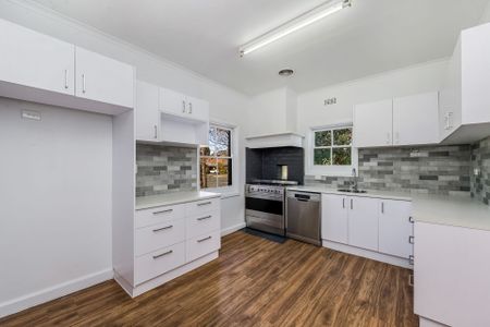 36 Churchill Avenue, Flora Hill - Photo 3