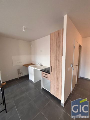 Location Appartement 3 pièces 78m² - Photo 3