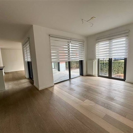 Appartement te huur - Photo 1