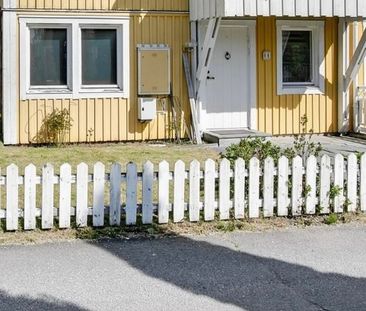 Åldermannavägen, Norsborg - Photo 1