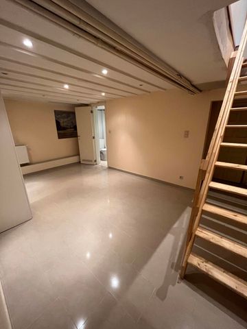 Spacieux Loft avec mezzanine et bureau à 1000 Bruxelles  Loyer: 1 100 € - Photo 3