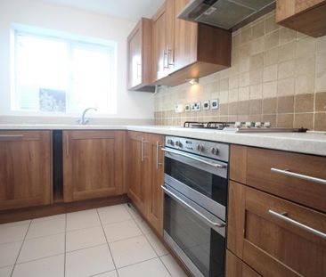 3 bedroom townhouse to rent - Photo 2