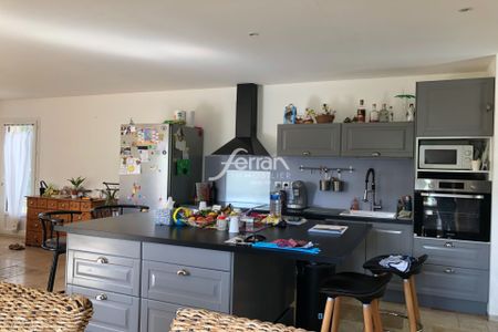 Location Maison 4 pièces 110m² DRAGUIGNAN 83300 - Photo 3