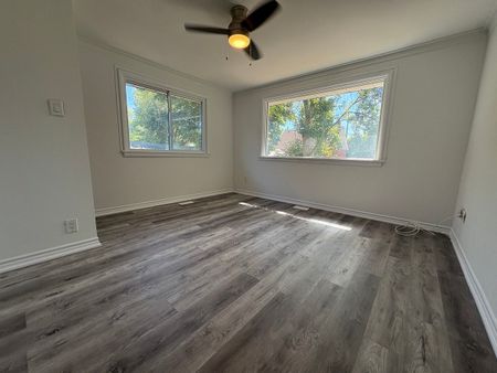 For Lease - 581 Paterson Street, Peterborough Central, Ontario - Photo 2