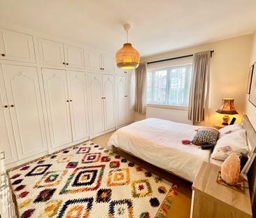 3 Bed Semi-Detached House, Station Road, NW4 - Photo 5