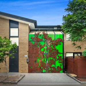 Boutique Bayside Beauty with Courtyard! - Photo 3