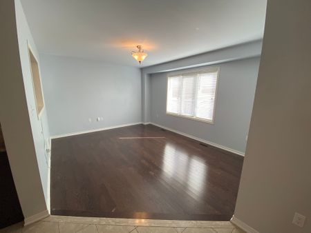 For Lease - 514 Sixteen Mile Drive, Oakville, Ontario - Photo 5