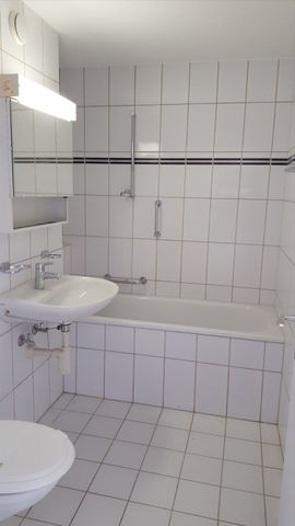 3.5 Zimmer, 81 m², 2. Stock - Photo 3