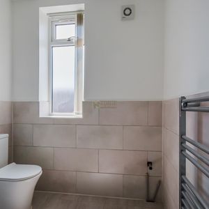 Flat 3,130 Cape Hill - Photo 2