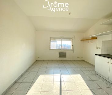 Location Appartement 1 pièce 19m² ST MARCEL LES VALENCE 26320 - Photo 5