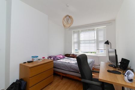 4 bedroom duplex to rent - Photo 4