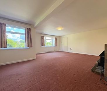4 bedroom semi-detached house to rent - Photo 3