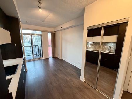 For Lease - 318 Richmond Street Unit# 1904, Toronto, Ontario - Photo 2