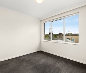 4/11 Stewart Street, Hawthorn East VIC 3123 - Photo 3