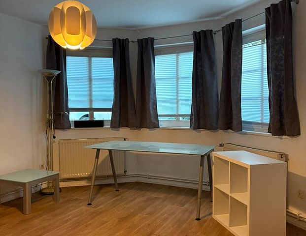 Nachmieterin für Mietwohnung gesucht , ab sofort - Photo 1