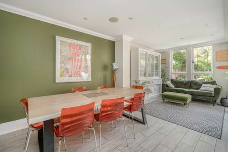 Martineau Drive, Twickenham, TW1 - Photo 3