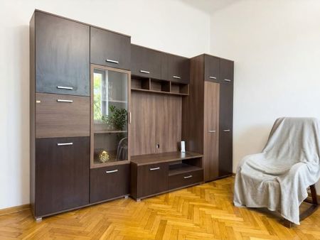Zobacz>> M na Ochocie z idealną komunikacją 35 m² - Zdjęcie 2