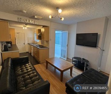 1 bedroom in a house share to rent - Photo 3