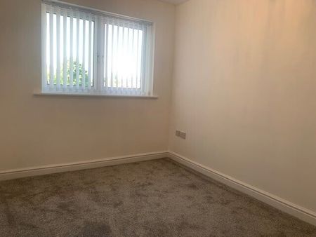 Aigburth Vale - Photo 4