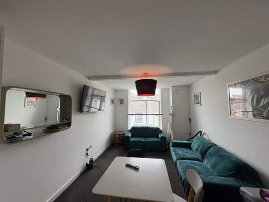 Couples All Inclusive Double Room, Swansea. - Photo 1