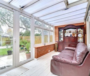 4 bedroom detached house to rent - Photo 2