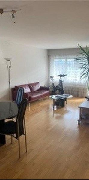 Ruhig gelegene 2.5- Zimmerwohnung - Photo 1