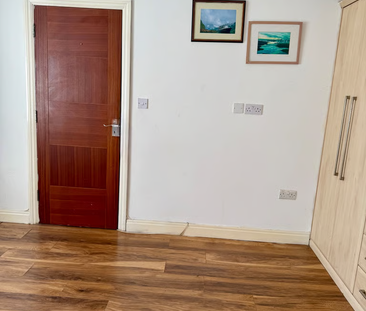 1 bedroom in a house share to rent - Photo 3