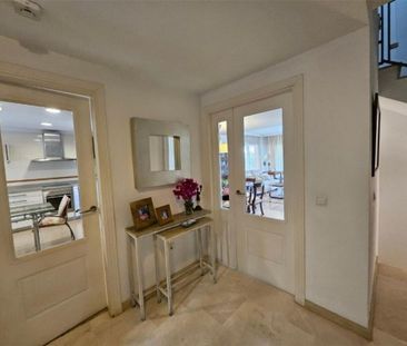 6 room luxury Villa for rent in Marbella, Spain - Photo 2